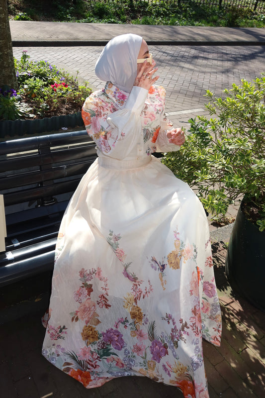 Cream Floral Set